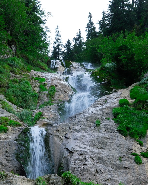 Cascada cailor