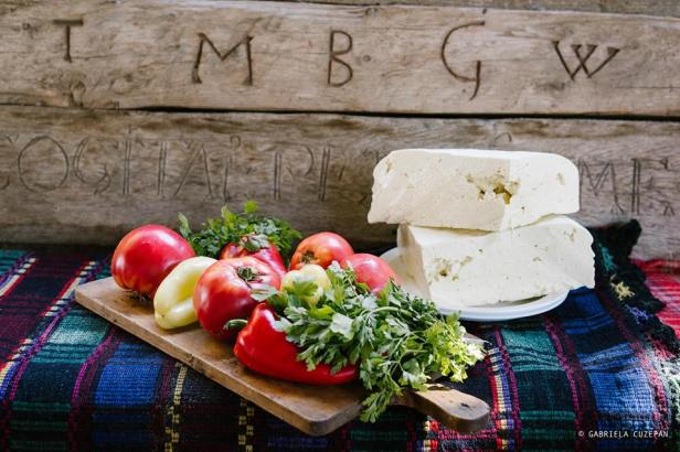 38644130_2488476517832800_8667886040809209856_n