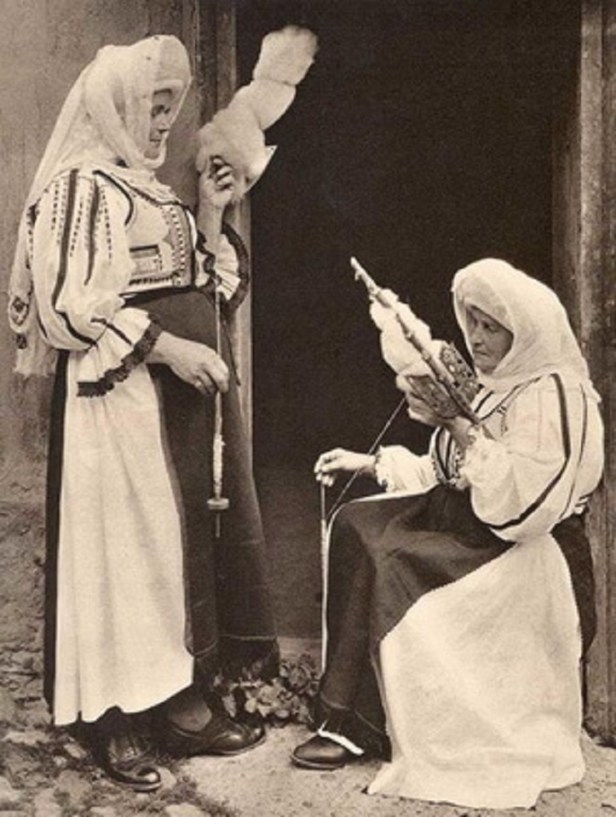 4femei-tors-leviathan.ro_